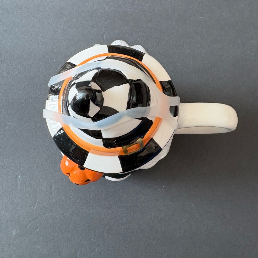 Halloween Ghost Mug with lid - White and Black - Picture 3 of 7